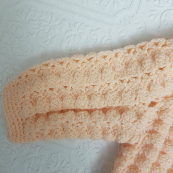 Hand knit sweater/bonnet set - Picture 5 of 5